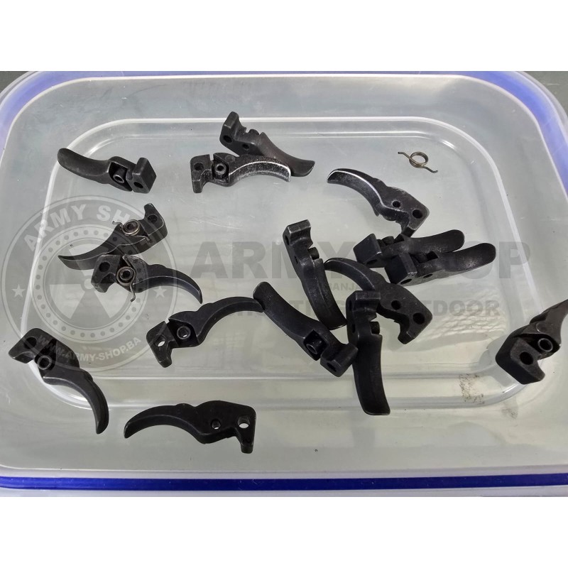 Okidac sa oprugom za startne signale pistolje D003 A